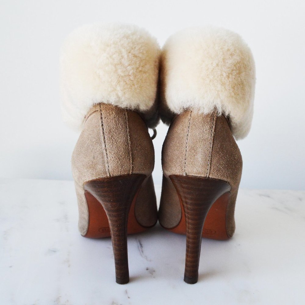 COACH MALIA Tan Fuzzy Heeled Booties. Size 6 - Picture 4 of 7